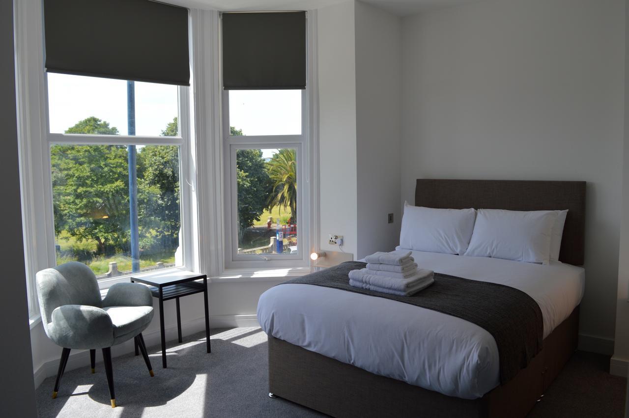 Q8 Boutique Hotel Portsmouth Exterior photo
